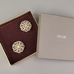 Vintage Avon Clip On Earrings Gold Tone Round Filigree .75″