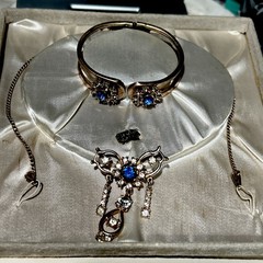Antique Victorian 24K Gold Plate SET Lavalier Necklace/Pin Bracelet Clamper Box