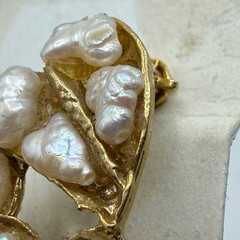 Vintage Gold Tone Baroque Freshwater Pearl Floral Botanical Brooch Pin 2 Inch