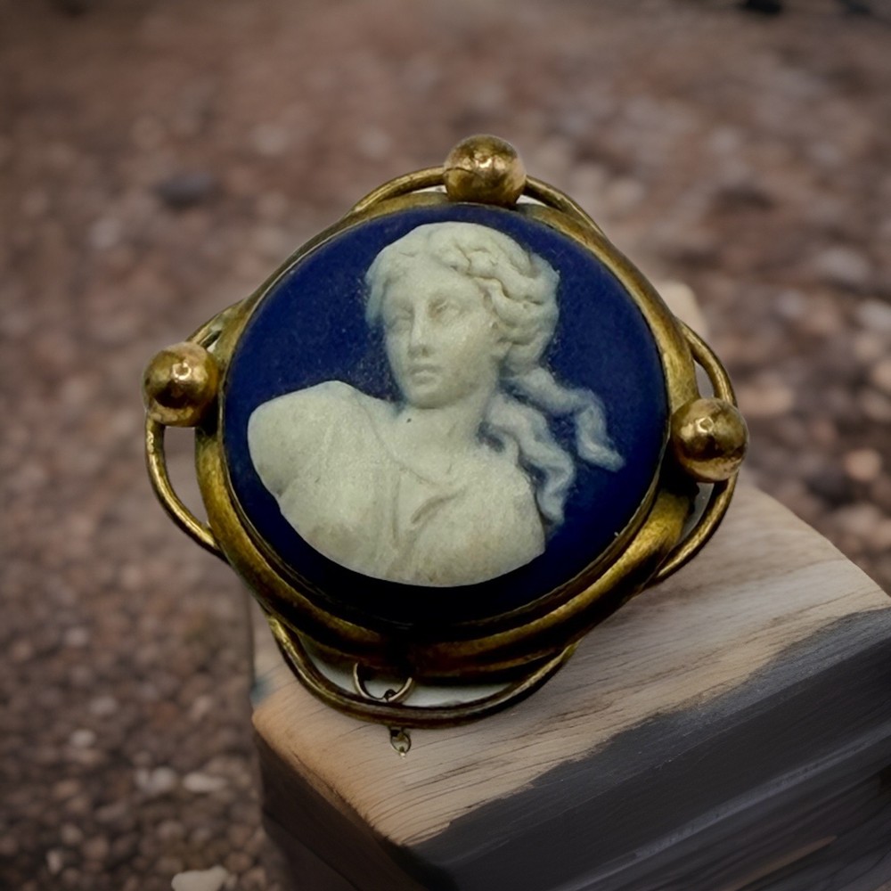 Antique Victorian Art Nouveau Wedgwood Blue Jasperware Lady Brooch Safety Chain