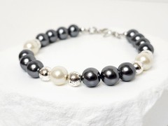 Vintage Gray And White Faux Pearl Bracelet – Freshwater Look – READ