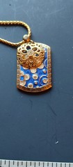 Floral gold-tone Enamel Floral Pendent Necklace 18″ very good vintage conditions