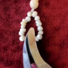 Vintage Mother Of Pearl Acrylic Inlaid Beaded Necklace In Cream And Lavender