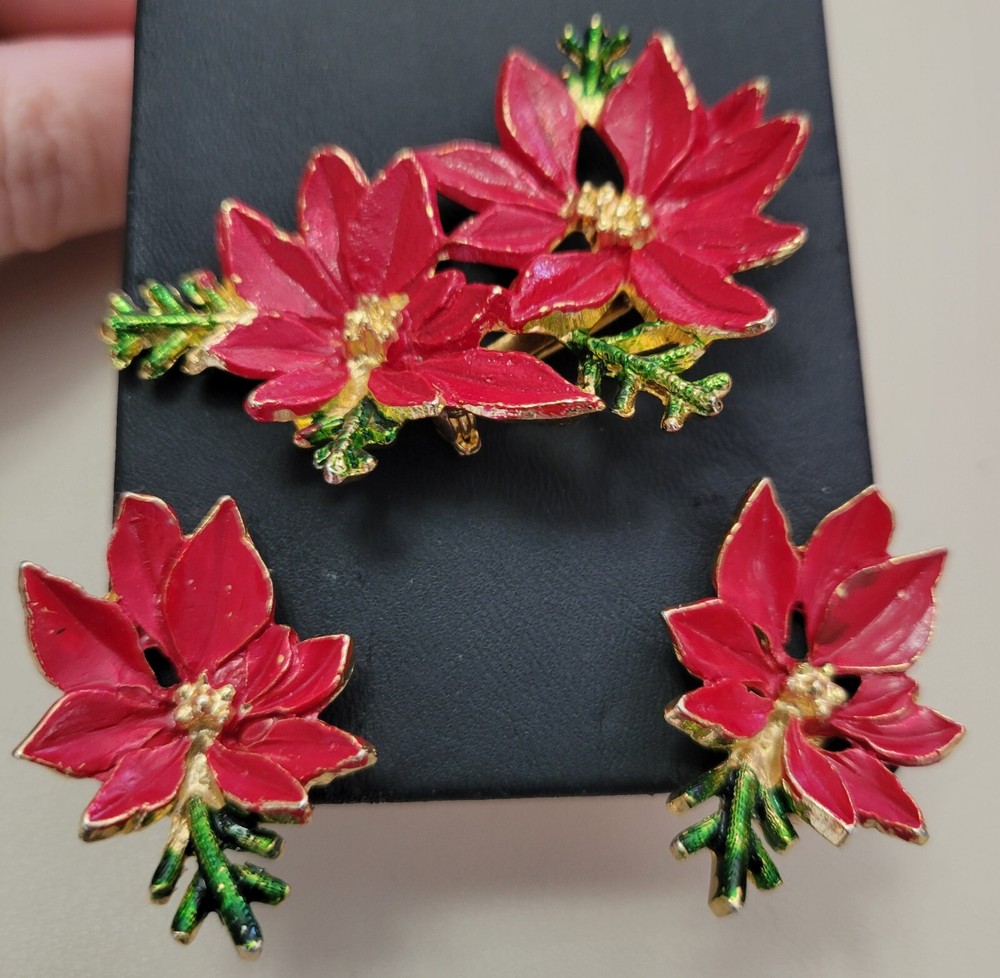 Vintage General Manufacturing Signed Christmas Red Poinsettia Brooch Earrings