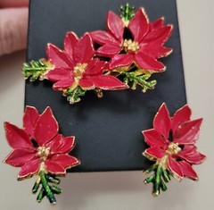 Vintage General Manufacturing Signed Christmas Red Poinsettia Brooch Earrings