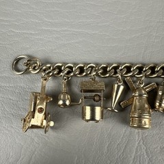 Vintage Charm Bracelet Windmill Well Cart Gold Tone Dutch Theme 7.5″