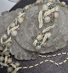 Vintage Unsigned Demi Parure Necklace & Earrings