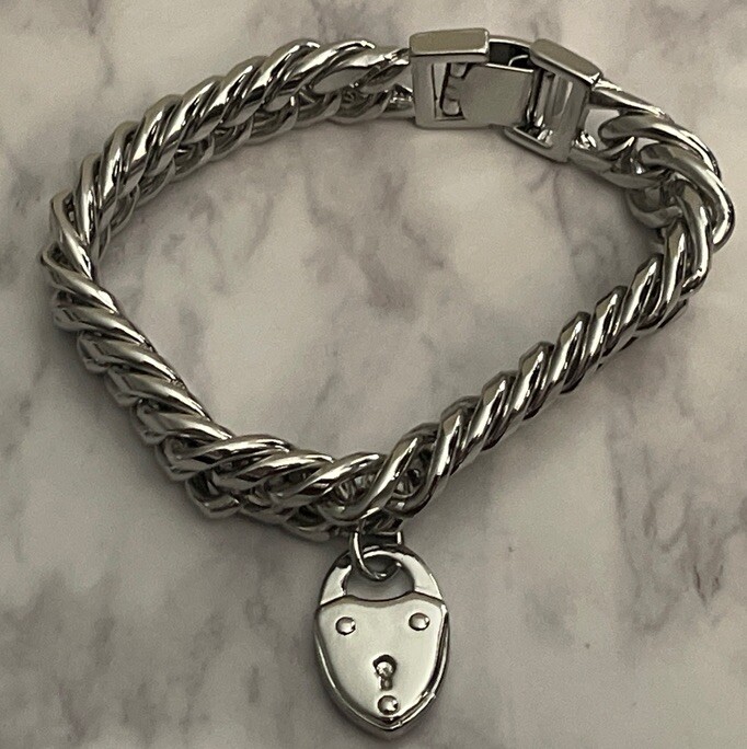 Silver Tone Chain Vintage Bracelet Lock No Key Jewelry XU-43