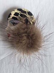 2 Lot Vintage Real Fur Mink Pin Brooch Lady Face Profile HAN SHIN (1) marked