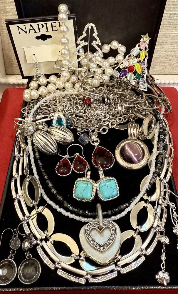 Vintage Estate Costume Jewelry Lot! MONET, NAPIER and more!