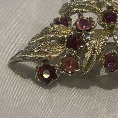Vintage Stunning Pink Purple Rhinestones Lg Leaf Brooch Pin Silver 1” by 2 1/2”