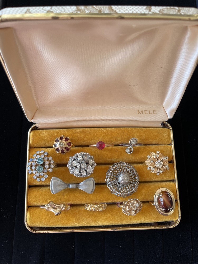 Vintage Jewelry Ring Lot Sarah Coventry, Barclay, Avon, Park Lane, Mele Lot 115