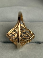 LADIES VINTAGE 10k GOLD MARQUISE CUT TANZANITE DIAMOND RING. SIZE 6.25