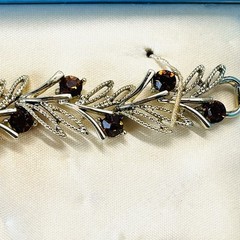 Vtg Lisner Earrings & Bracelet Set -Gold Tone – Topaz Glass -New Old Stock 7.25”