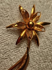 Vintage Copper 4 1/2″ Long Stem Single Flower Floral Etched Brooch Pin