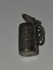 Vintage Sterling Silver 925 Charm Pendant Stein Crown HB Beer Tankard Lid Opens