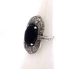 Vintage Black Onyx and Marcasite Sterling Silver Ring – Long Oval Stone -ET595