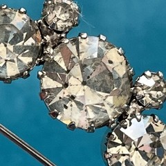 ESTATE ANTIQUE SILVER TONE CRYSTAL ROSETTE OVAL Collar BROOCH PIN Read