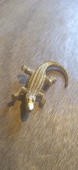 Vintage Alligator Pin Brooch Pendant Gold Toned Crocodile🐊 Retro Floridian