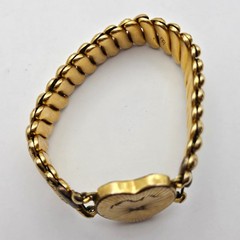 Vintage Marathon Heart Sweetheart Expansion Bracelet Gold Floral Etched
