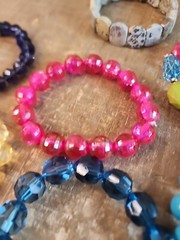 Assorted costume beaded bracelets lot of 7 stretchable jewelry fits most