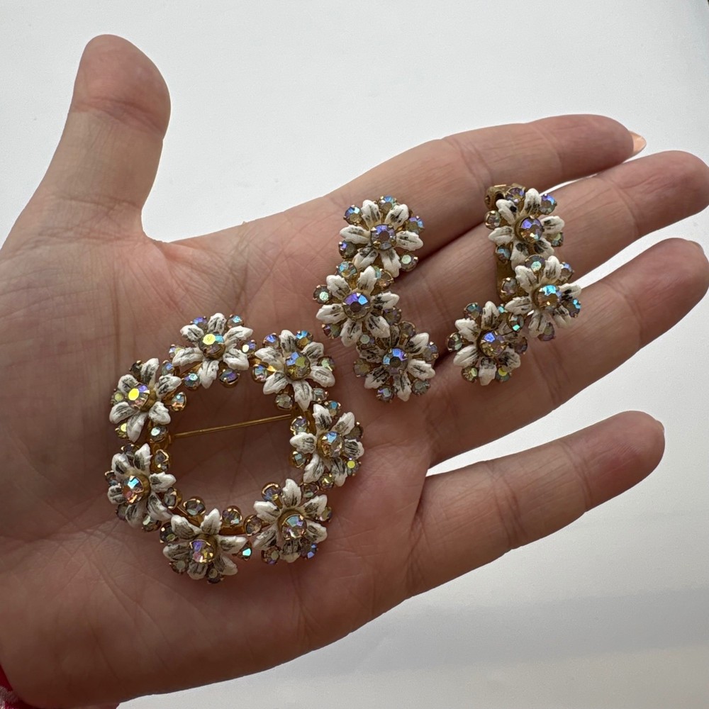 Vintage White Enamel Floral Wreath Brooch and Clip On Earrings Set AB Rhinestone
