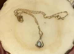 Vintage Marked 1/20 14k GF Gold Filled Necklace W Opal Pendant 16” Chain 1.15g