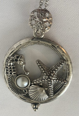 Vintage Silver Tone Seahorse Magnifying Glass Adjustable 16″-17″ Necklace