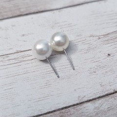Vintage Stud Earrings For Pierced Ears 3/8″ Faux Pearl