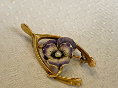 Vtg Heavy Gold Filled Pearl Pin 3.05g Jewelry Pansy In Wishbone Brooch *READ*