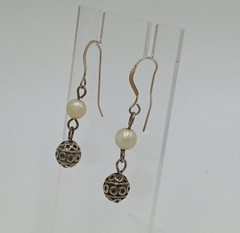 VTG 925 Faux Pearl Drop Earrings 1.5in Sterling Silver 7gtw Pattern Bead Artisan