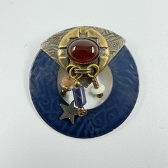 Round Vintage BROOCH Modern Stylish Blue Metal & Stone Carnelian Bronze Brass