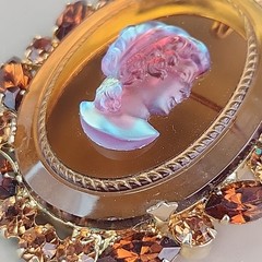 Vintage Juliana D & E Cameo Brooch Pendant Necklace Iridescent Rhinestones 2″