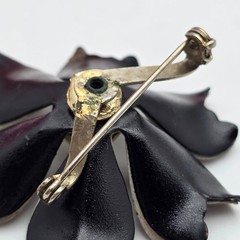 Vintage Gray Enamel Flower Brooch Gold Tone 45mm Mid Century