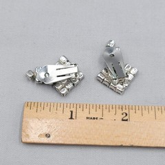 Vintage Clear Prong Set Rhinestone Clip on Earrings Silver tone Drop 1 1/8″