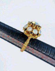 Vintage Stretch Ring Opalite Onyx Gold Tone Strech Band 6, 7, 8