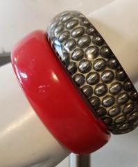 Vintage Lucite Silver Dots Illusion Bangel Brass Linned/ Red Lucite Bangel 🔥