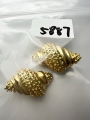 Vintage Gold Toned Seashell Clip-On Earrings