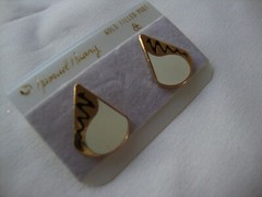 VINTAGE SAMUEL HUANG DESIGNER CLOISONNE RETRO MOD BLACK & WHITE STUD EARRINGS
