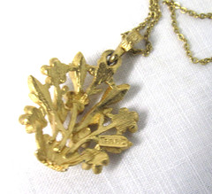 Trifari Goldtone Flower Basket Rhinestone Pendant & 16″ Chain Signed USA