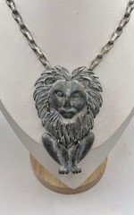 Vintage 1950-1970 Articulated Lion Necklace