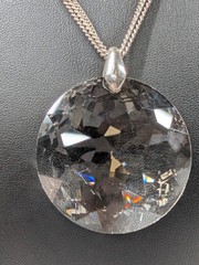 Kenneth Cole Vintage Round Faceted Crystal Pendant Necklace 36″