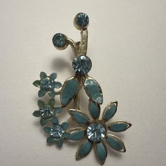 vtg Blue Rhinestone Enamel Floral Metal Brooch Pin