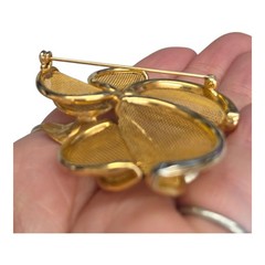 Vintage Hobe Gold-Tone Mesh Flower Brooch Pin Textured Calalily Design