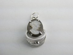Sorrento Sterling Silver Carved Abalone Shell Cameo Pendant 1.7g 925 7/8 Inch