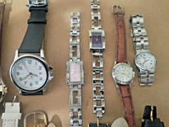 Lot of 20 watches vintage,retro,modern,costume,dress,casual,classic,newbattery’s