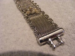 Vintage LISA JEWELS Mesh 7” Bracelet With Seed Pearl Flowers elegant 1970’s