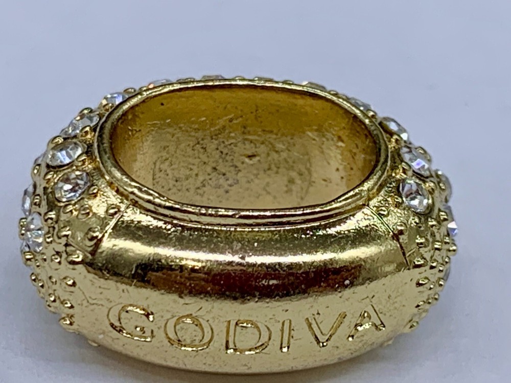 VINTAGE GOLD TONE GODIVA PAVE CRYSTAL SLIDING CHARM RING SIGNED