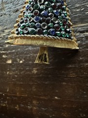 Vintage Christmas Tree Rhinestone Brooch Pin Gold Tone Holiday Jewelry