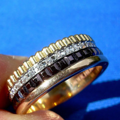 Original BOUCHERON DIAMOND Quatre Eternity Wedding Band Anniversary Ring 18K
